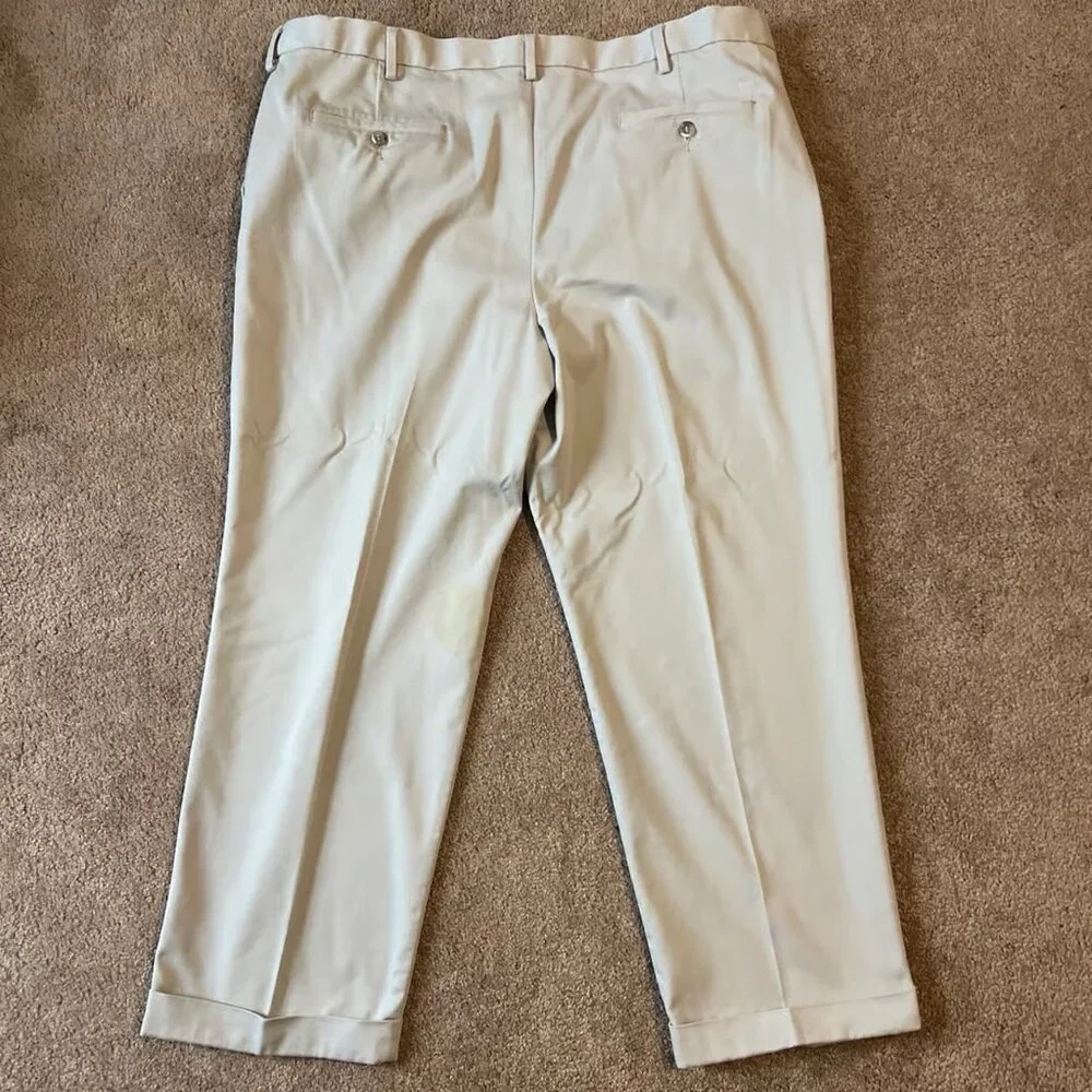 Dockers Men’s Relaxed‎ Fit Khaki Pants 42x30